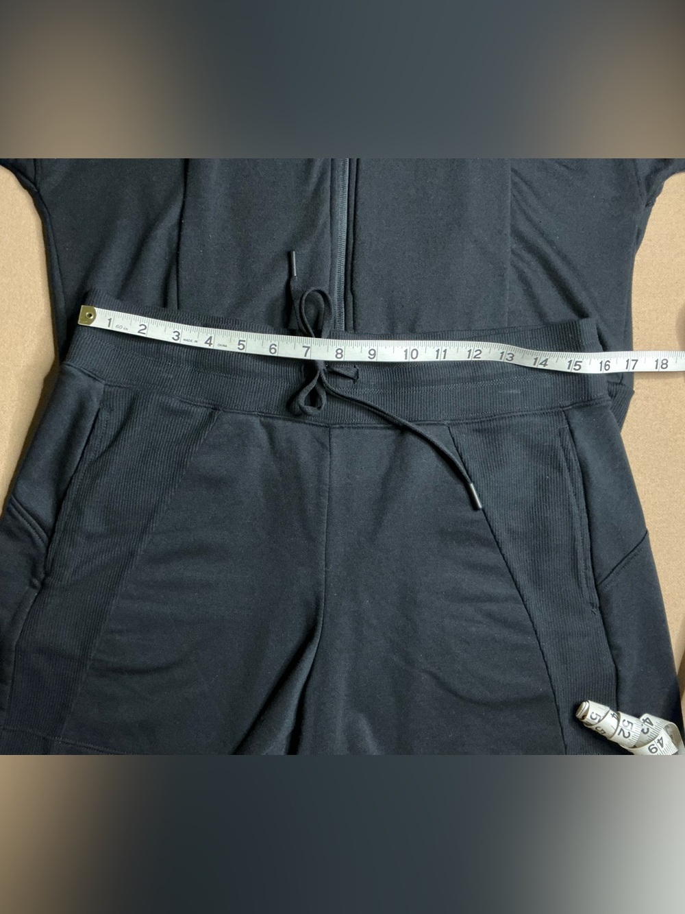 Two piece shorts and hoodie jacket set - Picture 5 of 8
